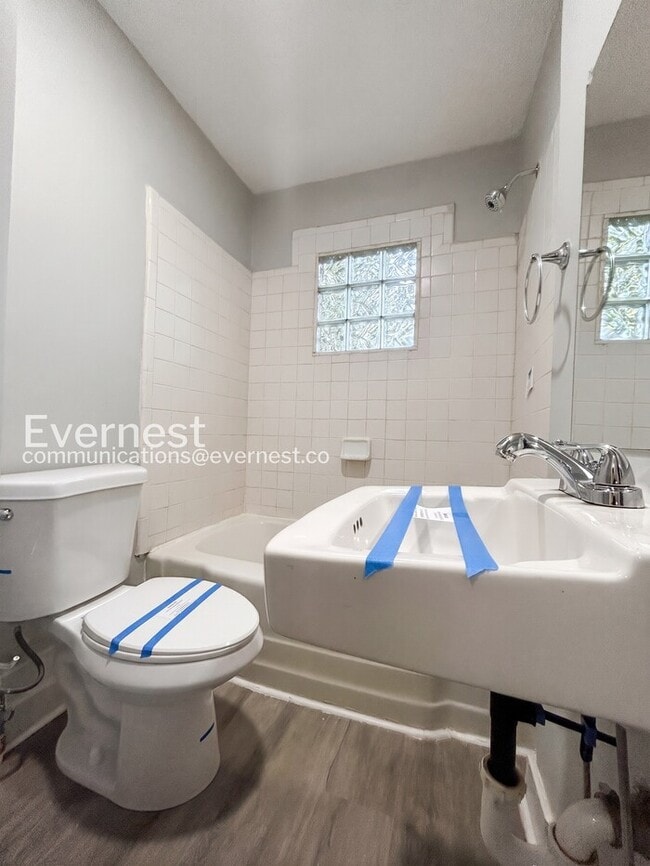 Building Photo - 2175 Pansy St NW