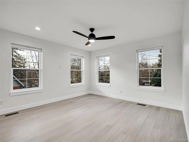 Building Photo - 4640 W 39th Ave