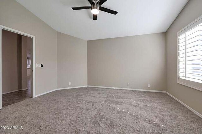 Building Photo - Stunning 3-bedroom, 2-bath home