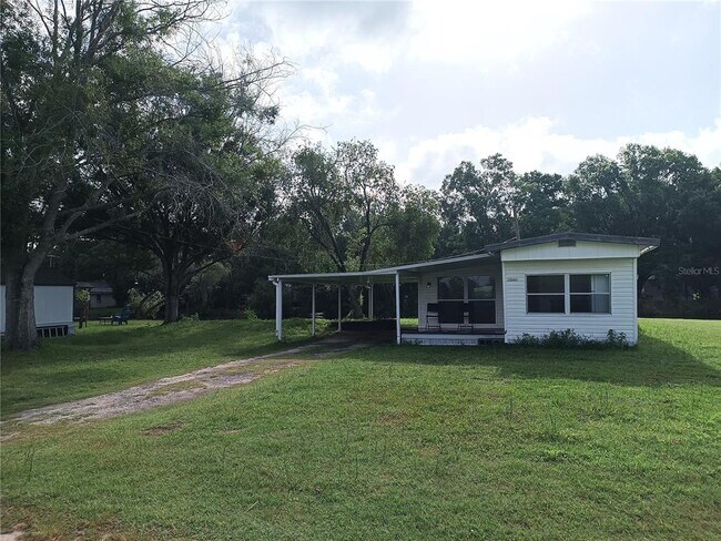 Building Photo - 3366 Maple Ln