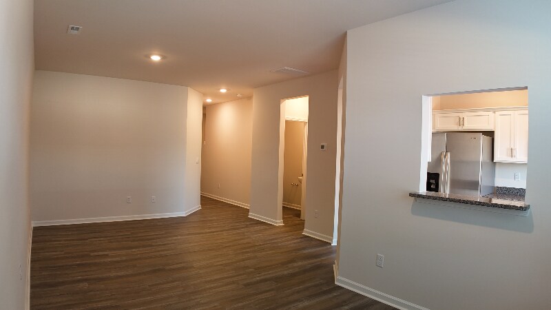 Building Photo - 794 Embark Cir