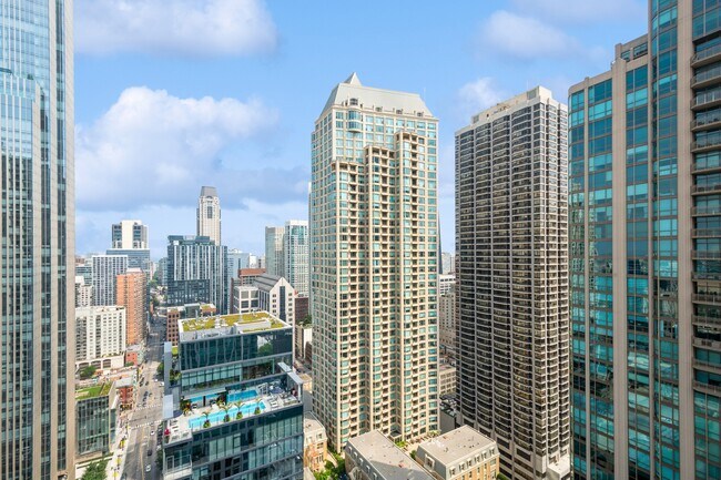 Building Photo - 2 E Erie St