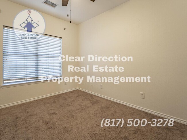 Building Photo - 210 Sendero Dr