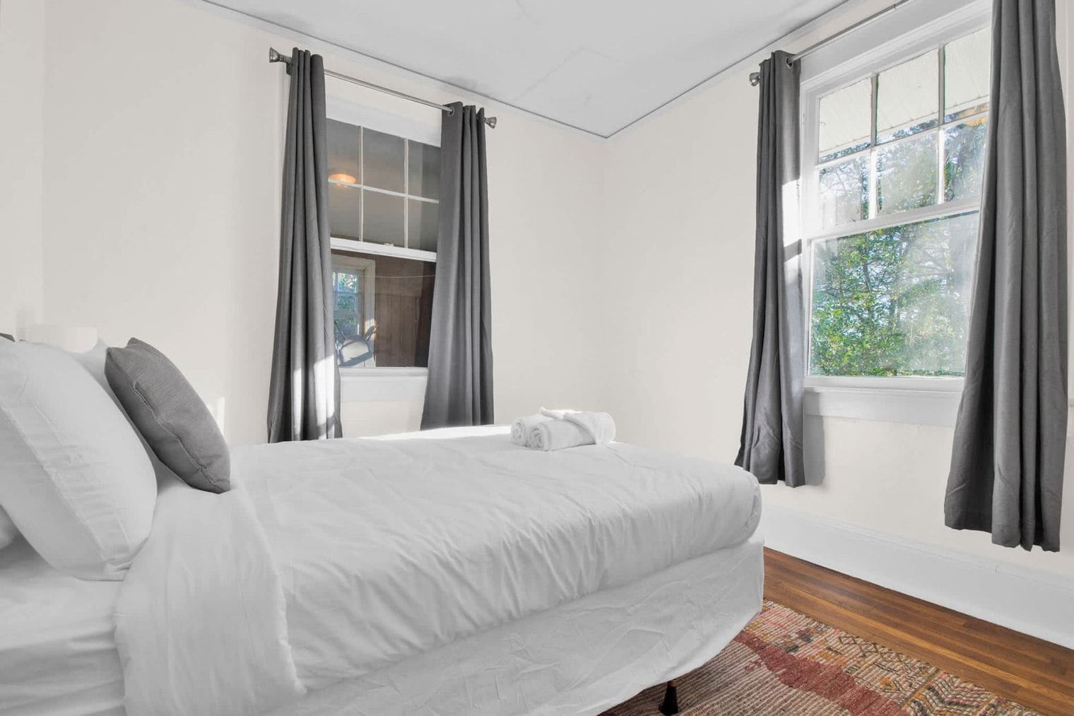 Building Photo - 424 Pearl St