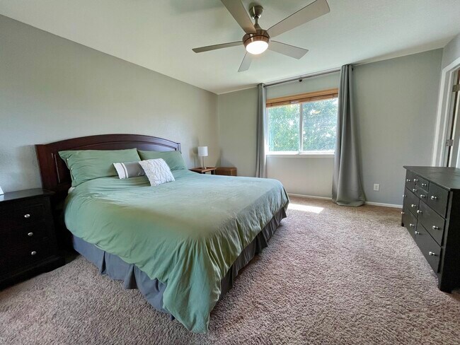 Building Photo - 5614 Blue Mountain Cir