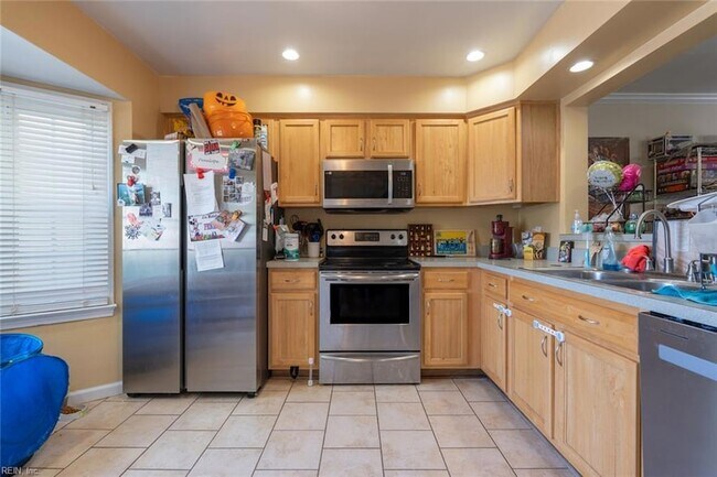 Building Photo - 5479 Lynbrook Landing