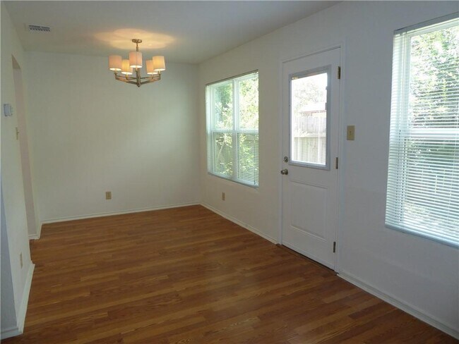 Building Photo - 9102 Sanger Dr