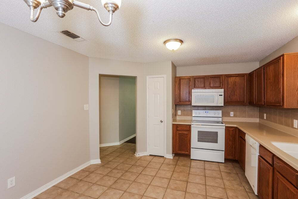 Building Photo - 8060 Cannonwood Dr