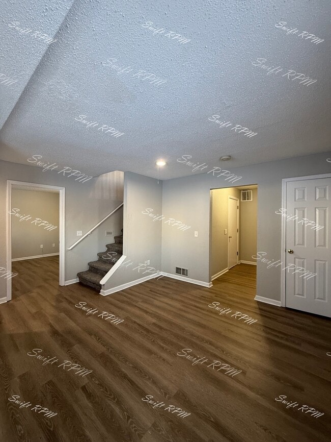 Building Photo - 8955 Hauser St