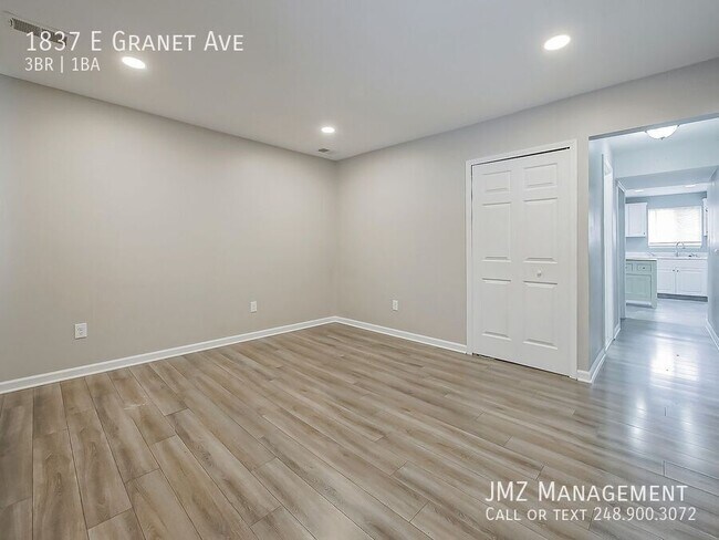 Building Photo - 1837 E Granet Ave