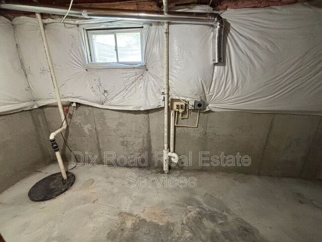 Building Photo - 6729 Fayetta Dr