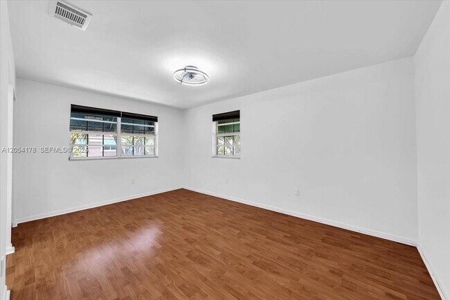 Building Photo - 12370 SW 52nd St