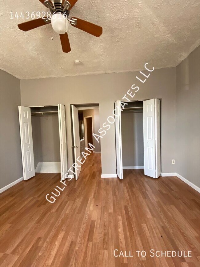 Building Photo - 2704 Presbury St