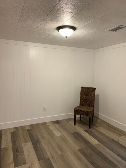 Building Photo - 555 E 300 N