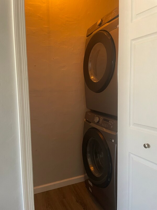 Building Photo - 4240 N 4th Ave