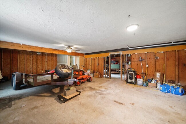 Building Photo - 143 Linnwood Dr