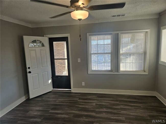 Building Photo - 2024 29th St N