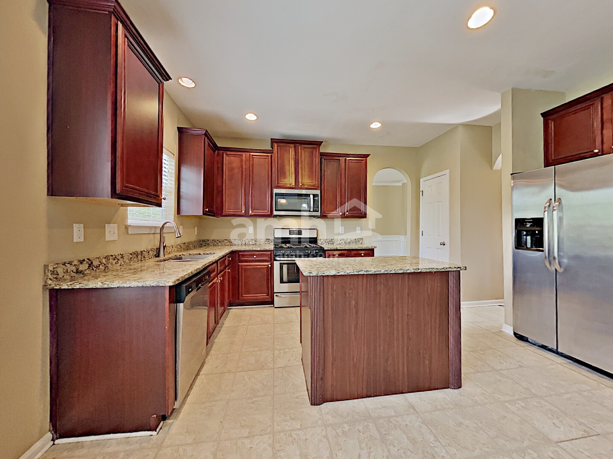 Building Photo - 4975 Hopewell Manor Dr