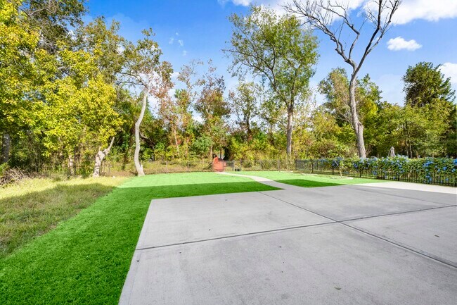 Building Photo - 107 Island Blvd