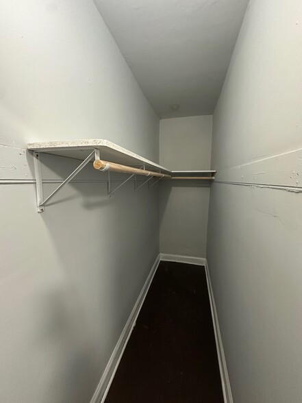 Building Photo - 5824 Florence Ave