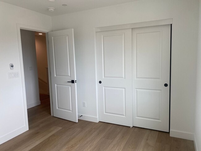 Building Photo - Stunning, Brand new 3BD/2.5BA home in Righetti Ranch