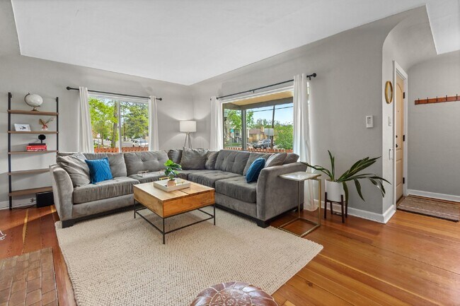 Building Photo - Wonderful Sloan's Lake Home