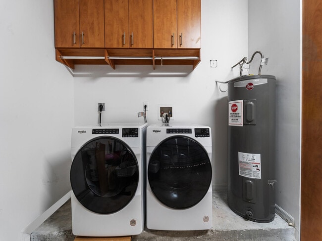 Building Photo - 14815 SW 28 Ln