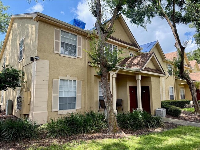 Building Photo - 826 Grand Regency Pointe