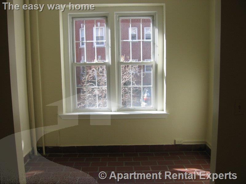 Building Photo - 7 Craigie Cir