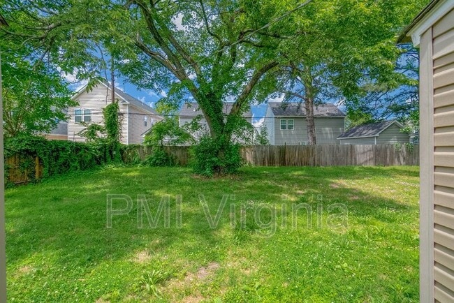 Building Photo - 7 Decatur St