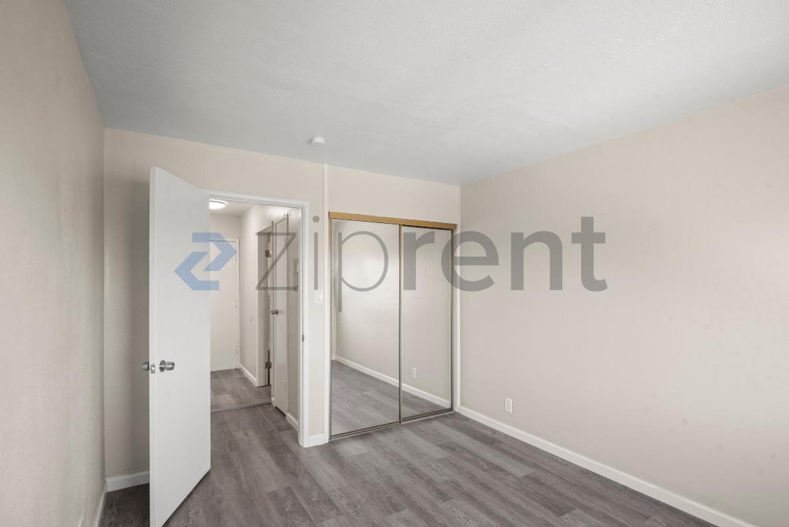 Building Photo - 24035 2nd St