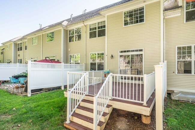 Building Photo - 47 Park Pl Cir