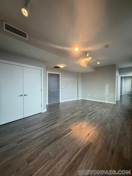 Building Photo - 23 Central Ave