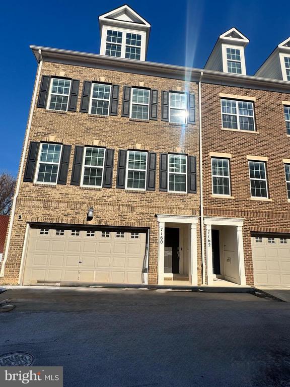 Building Photo - 7160 Brick Kiln Cir