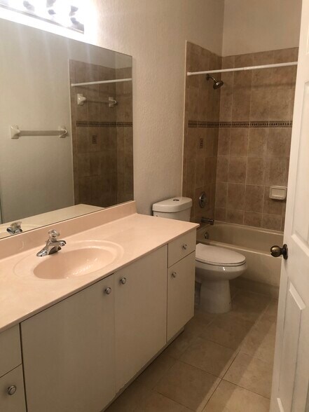 Building Photo - 7937 Tuscany Ct