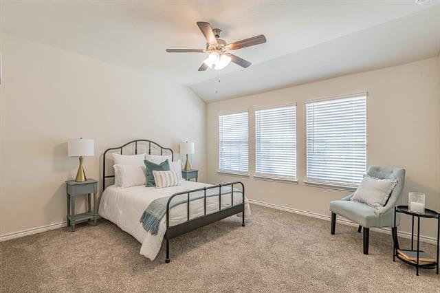 Building Photo - 736 Thorn Crk Dr