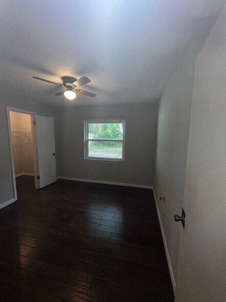 Building Photo - 1309 Fairway Ave
