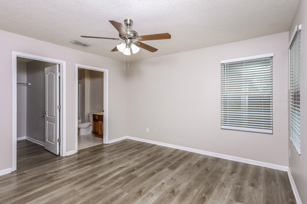 Building Photo - 3830 Julia Marie Drive