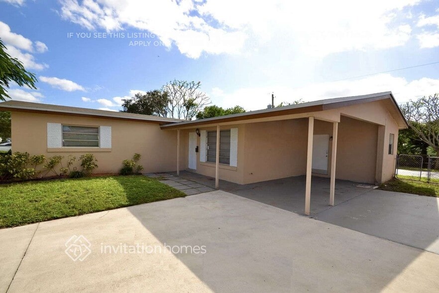 Building Photo - 6550 Coolidge St