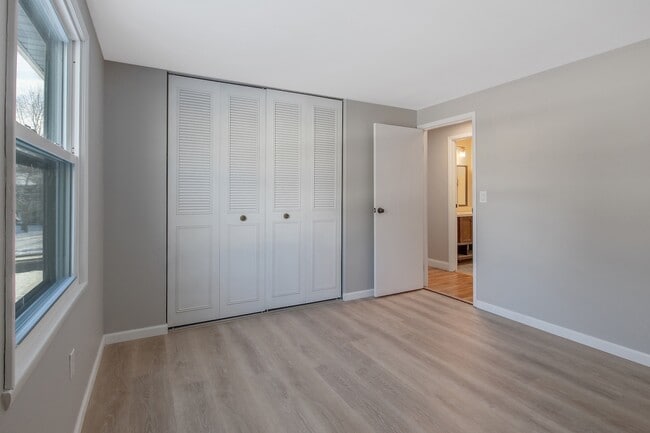 Building Photo - 4210 Trotwood Ln