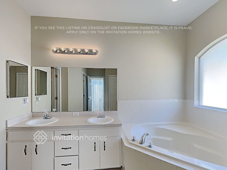 Building Photo - 7435 Gingko Ave