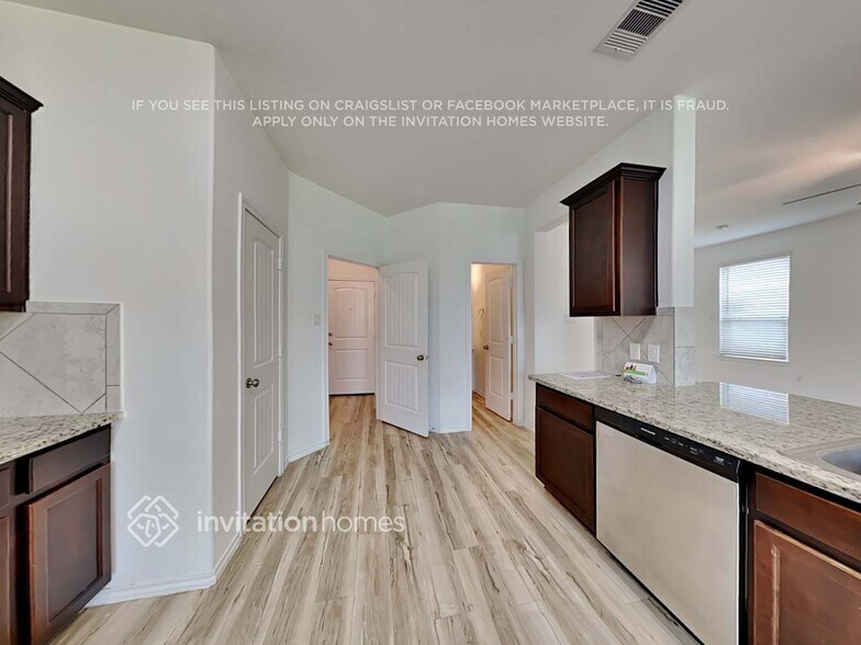 Building Photo - 23839 Via Camino Ln