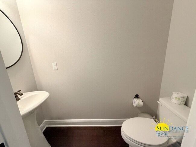 Building Photo - 137 Golf Villa Dr