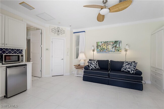 Building Photo - 7968 Grand Bay Dr