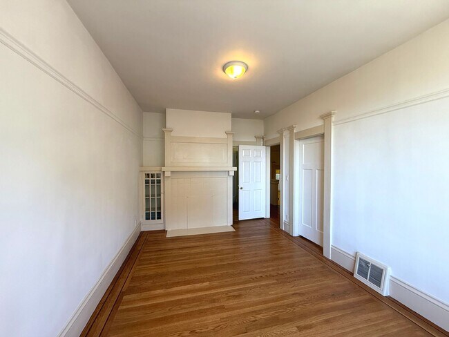 Building Photo - 1512-1514 Leavenworth - LEASE ONLY