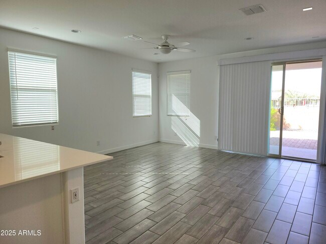 Building Photo - 5824 N 89th Dr