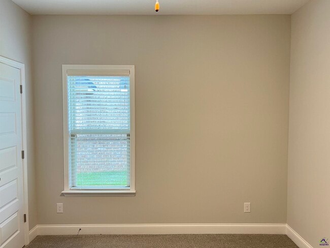 Building Photo - 306 Falls Drive