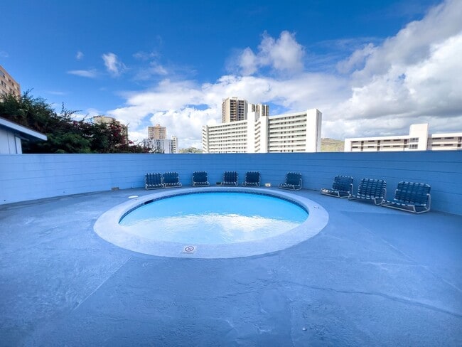 Building Photo - Utilities Included $1500 | Studio Apartment in Salt Lake |