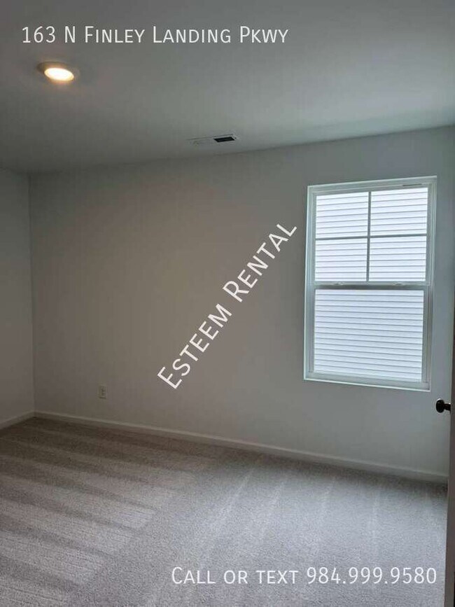 Building Photo - 163 S Finley Lndg Pkwy