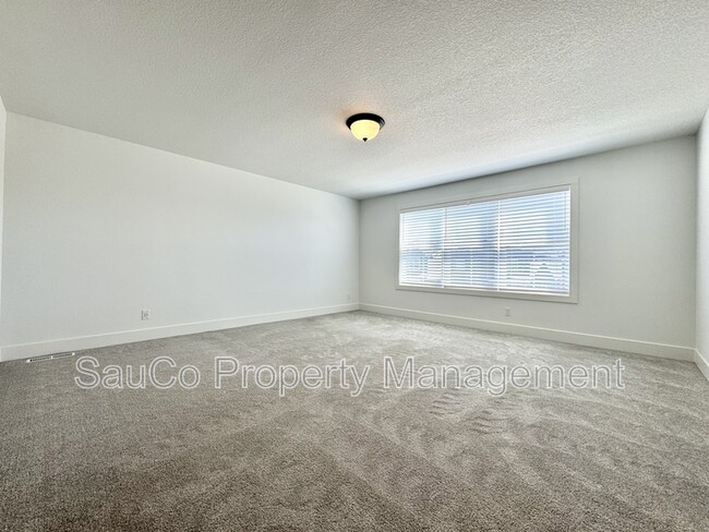 Building Photo - 1603 37th Ave